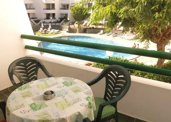 Close To Golden Mile 公寓