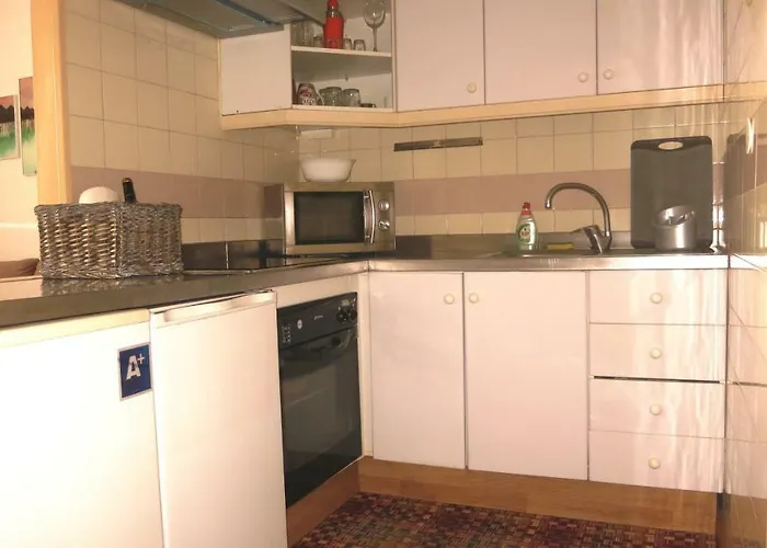 Close To Golden Mile Apartman *